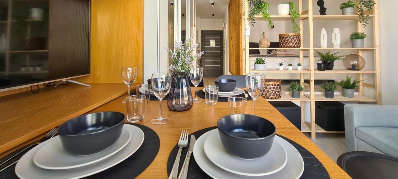 Phaedrus Living Seaside Luxury Flat Athina 123 Apartment Paphos Bagian luar foto
